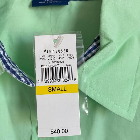 Van Heusen Green Button Up Blouse- NWT - Picture 2 of 2